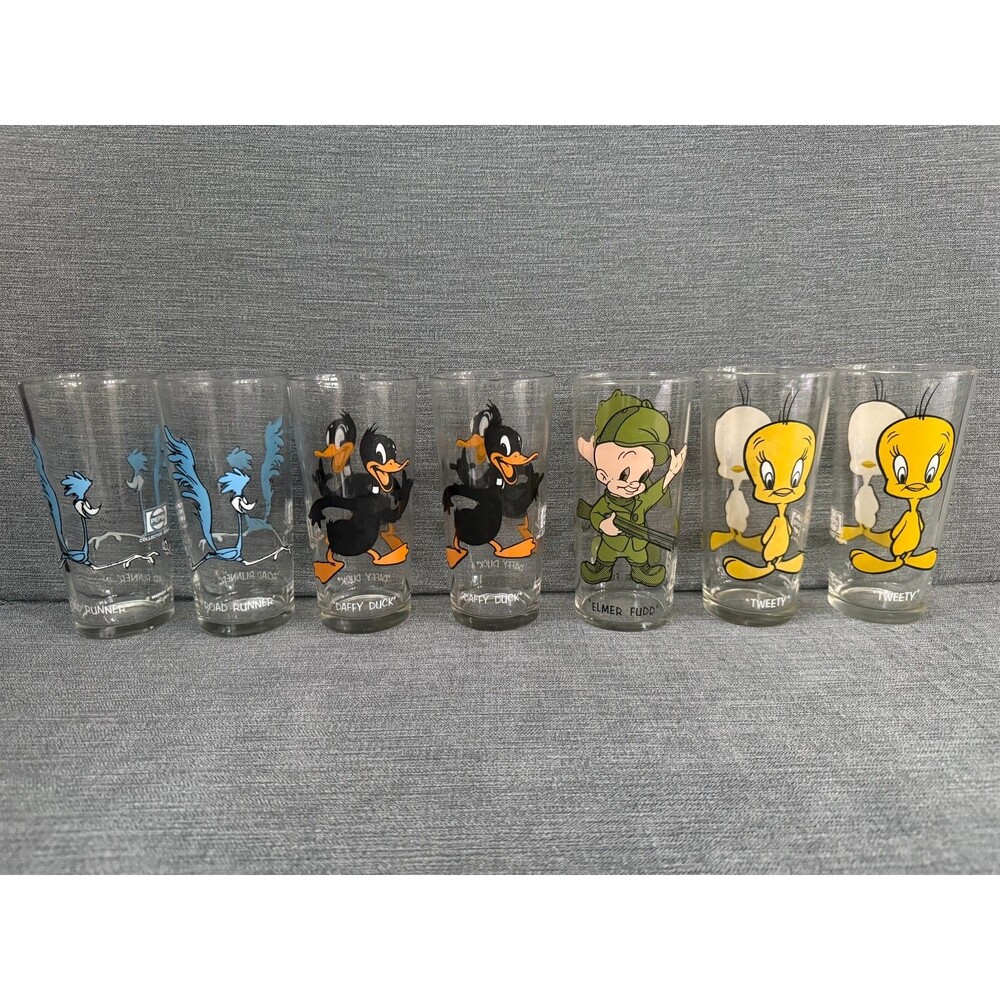 Vintage 1973 Pepsi Looney Tunes Collector Series Glasses -SET OF 7 Tweety